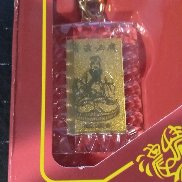 Three Gold Key Chains, Gold Bar in Box, Nine West Purse & Heels, Enamel … - Picture 9 of 11